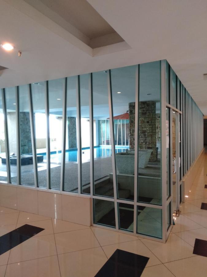 Risqi Apartment 2 Bedroom Wakaf Che Yeh Кота-Бару Екстер'єр фото